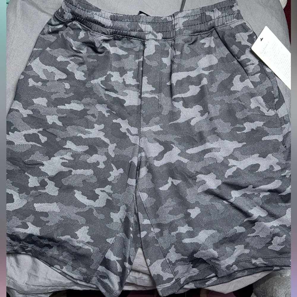 Lululemon Pace Breaker 9” Lined-Men’s
